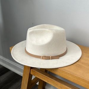 VICI Cream Velvet Hat